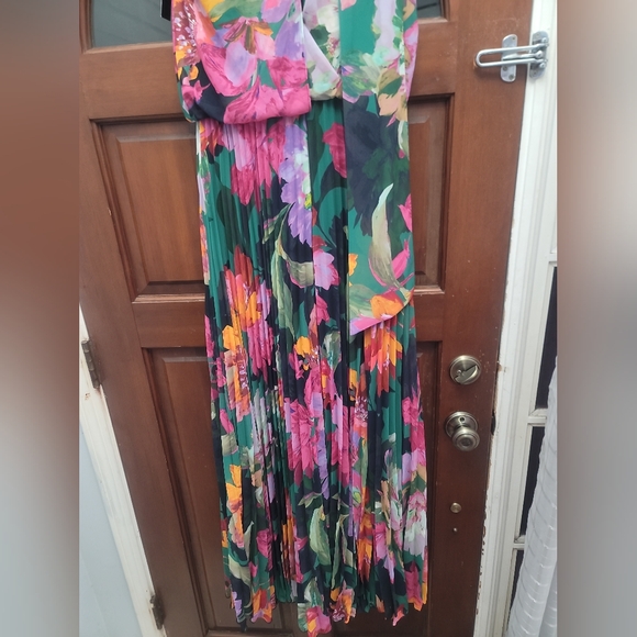 XSCAPE  Pleated Floral Chiffon Scarf Dress - Picture 6 of 9